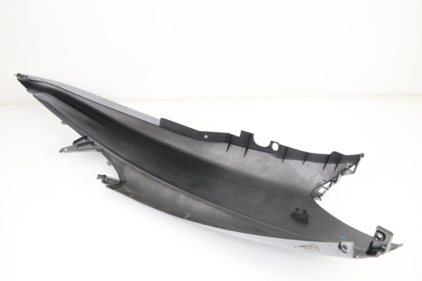 photo de FLANC ARRIERE DROIT YAMAHA YP MAJESTY 400 (2004 - 2008)