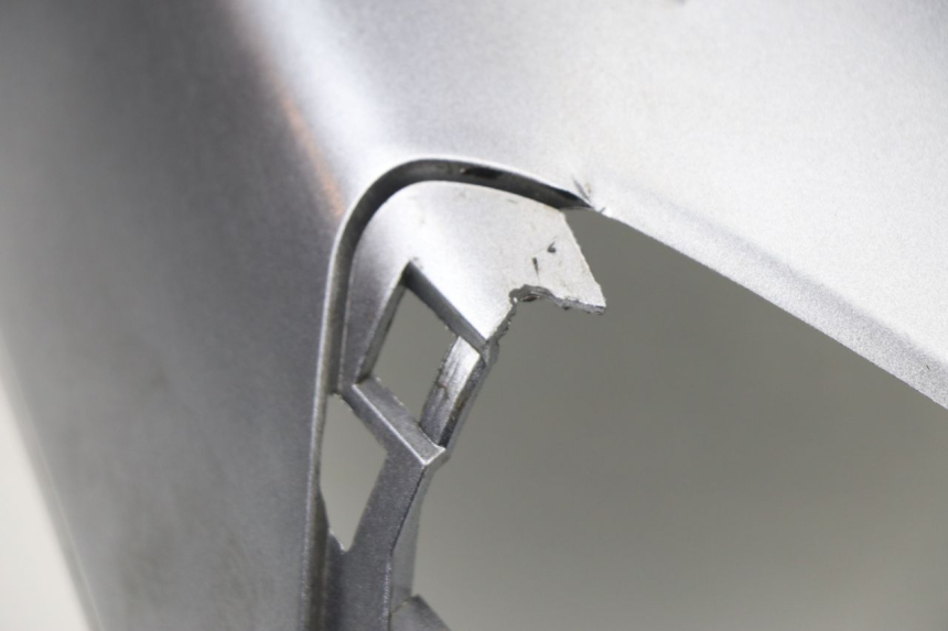 photo de FLANC ARRIERE DROIT YAMAHA YP MAJESTY 400 (2004 - 2008)