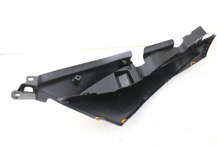 photo de FLANC ARRIERE DROIT YAMAHA YP T-MAX TMAX 530 (2017 - 2020)