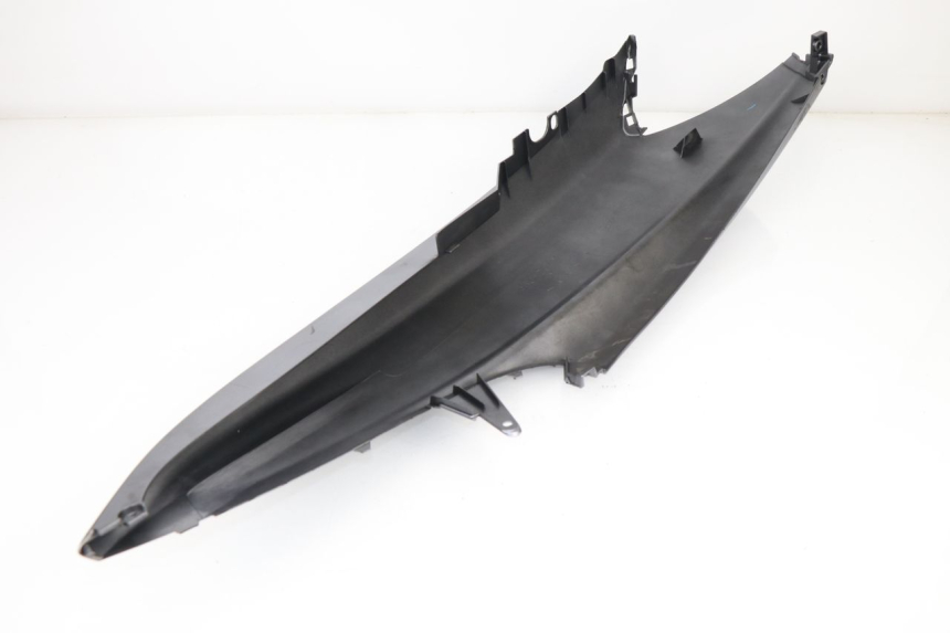 photo de FLANC ARRIERE DROIT YAMAHA YP MAJESTY 400 (2004 - 2008)