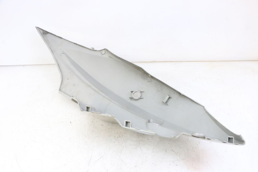 photo de FLANC ARRIERE GAUCHE KYMCO AGILITY 4T 50 (2018 - 2022) - Points de fixation