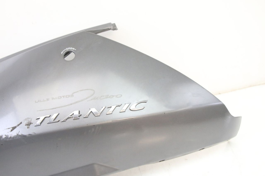 photo de FLANC ARRIERE GAUCHE APRILIA ATLANTIC 125 (2003 - 2009)
