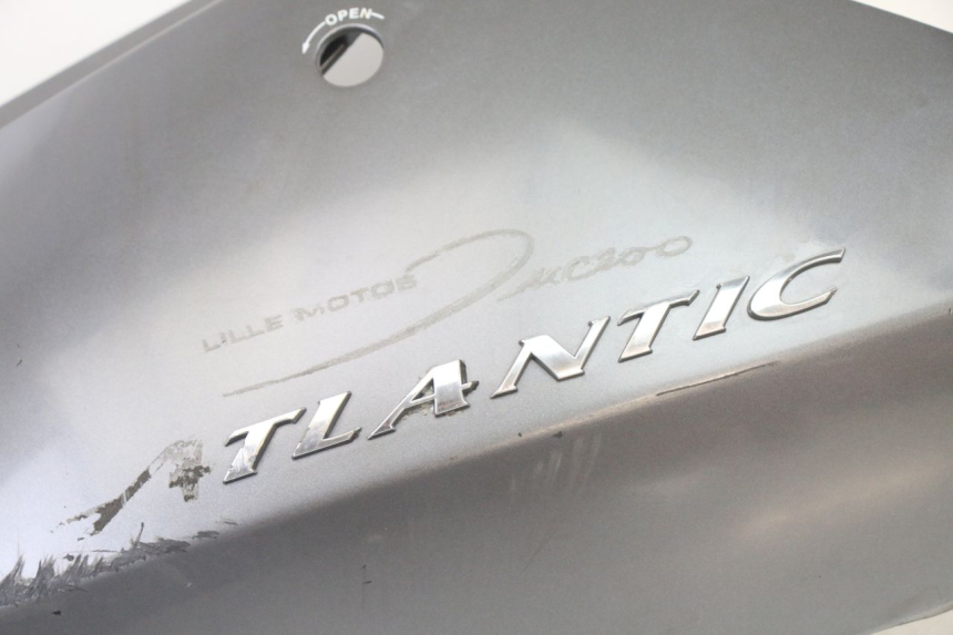 photo de FLANC ARRIERE GAUCHE APRILIA ATLANTIC 125 (2003 - 2009)