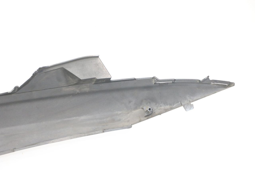 photo de FLANC ARRIERE GAUCHE SUZUKI BURGMAN 125 (2018 - 2021)