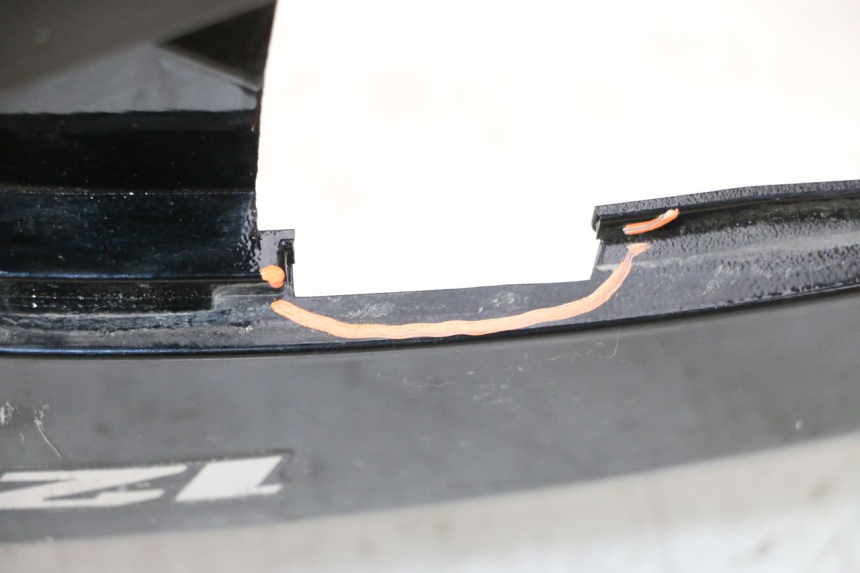 photo de FLANC ARRIERE GAUCHE SUZUKI BURGMAN 125 (2007 - 2014)