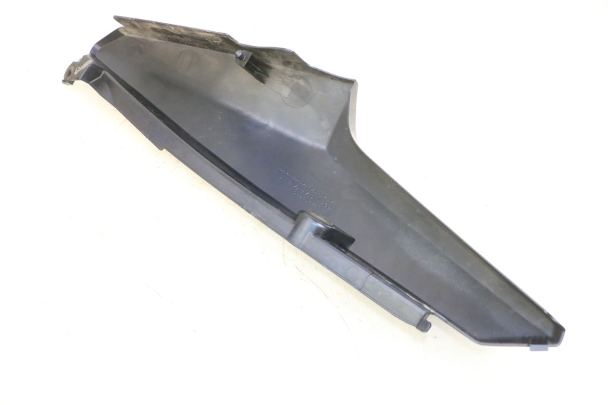 photo de FLANC ARRIERE GAUCHE SUZUKI DL V STROM 1000 (2002 - 2007) - Détail de la pièce