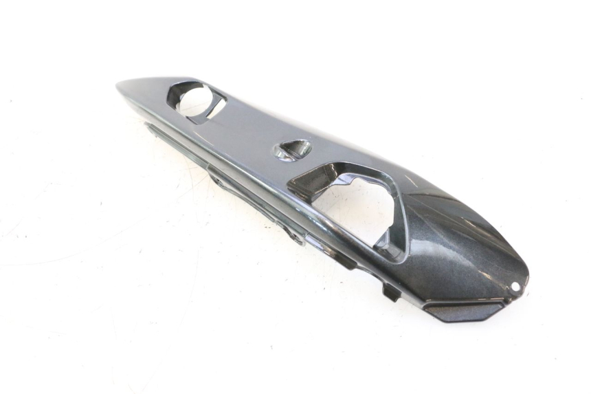 photo de FLANC ARRIERE GAUCHE KAWASAKI ER-6 ER6 F ABS 650 (2012 - 2016) - Points de fixation