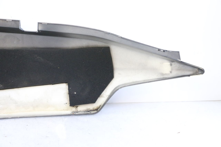 photo de FLANC ARRIERE GAUCHE HONDA FJS SILVER WING SILVERWING 400 (2005 - 2008)
