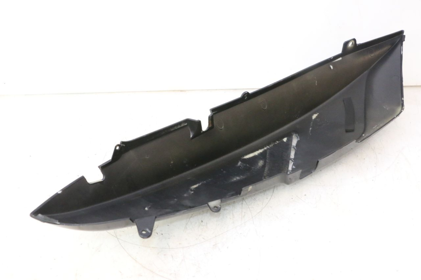 photo de FLANC ARRIERE GAUCHE GILERA GP 800 (2007 - 2013) - Détails caractéristiques