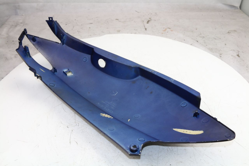 photo de FLANC ARRIERE GAUCHE KYMCO GRAND DINK 125 (2008 - 2014)