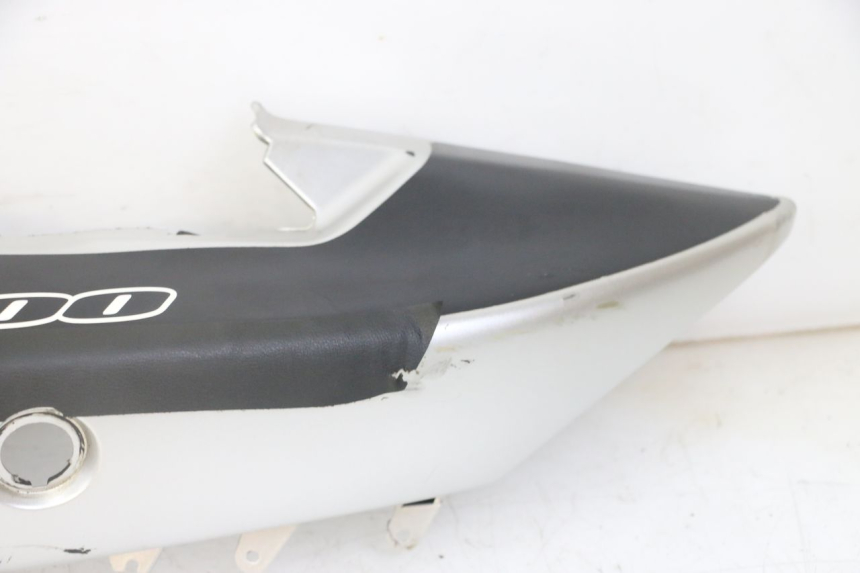photo de FLANC ARRIERE GAUCHE SUZUKI GS GSE 500 (2001 - 2003)