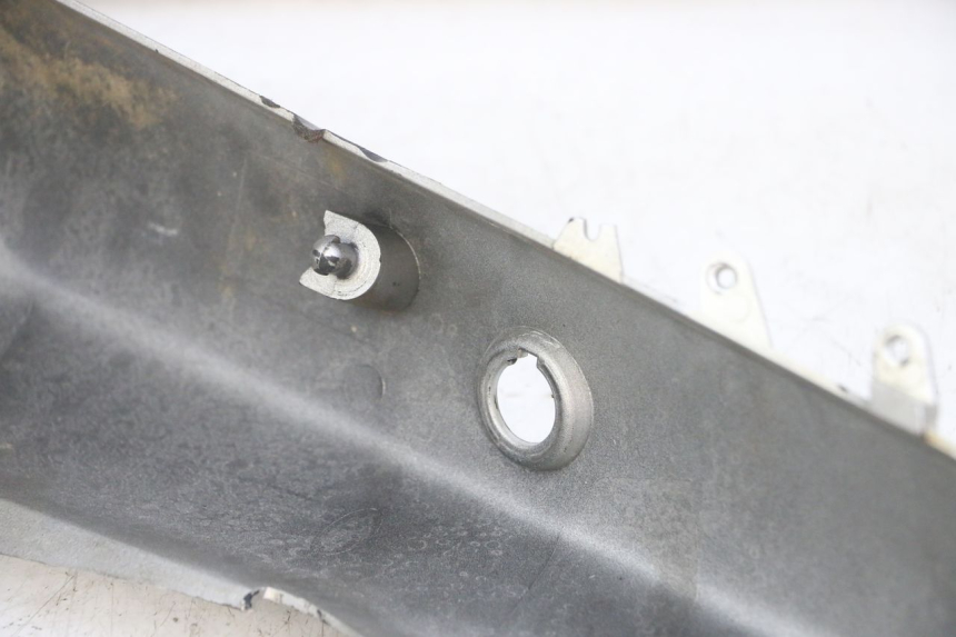 photo de FLANC ARRIERE GAUCHE SUZUKI GS GSE 500 (2001 - 2003)