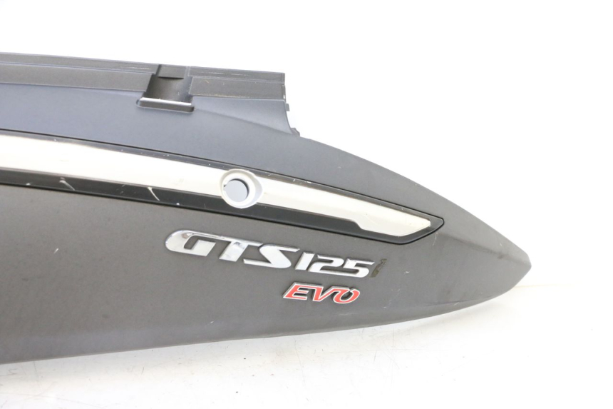photo de FLANC ARRIERE GAUCHE SYM GTS EVO 125 (2009 - 2013) - Zoom état d’usage
