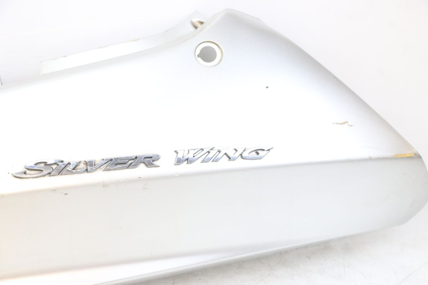 photo de FLANC ARRIERE GAUCHE HONDA FJS SILVERWING SILVER WING 600 (2001 - 2010)