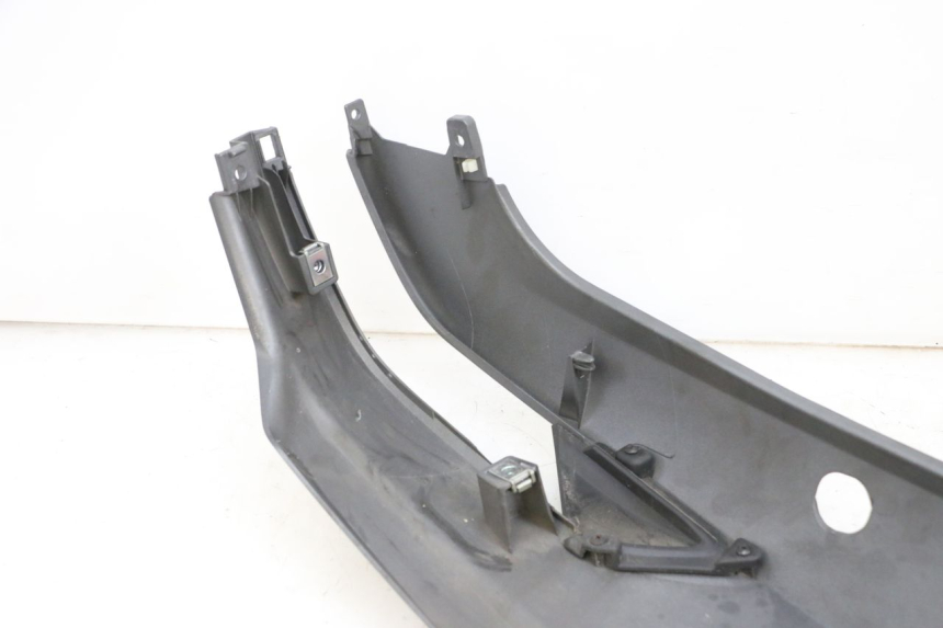 photo de FLANC ARRIERE GAUCHE PIAGGIO MP3 500 (2016 - 2018) - Autre angle de vue