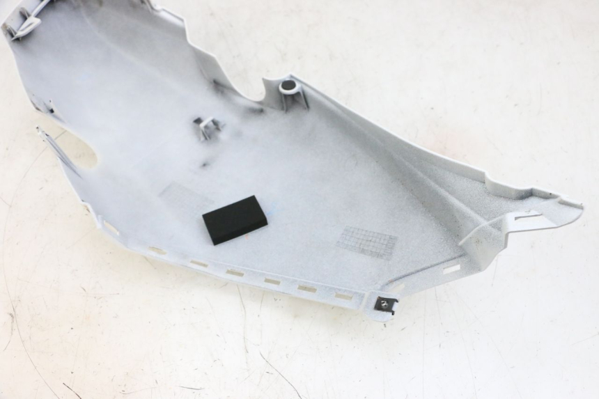 photo de FLANC ARRIERE GAUCHE YAMAHA NEO'S CORE 1 (2022 - 2026) - Vue d’ensemble