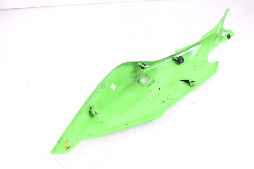 photo de FLANC ARRIERE GAUCHE KAWASAKI NINJA 400 (2018 - 2023)