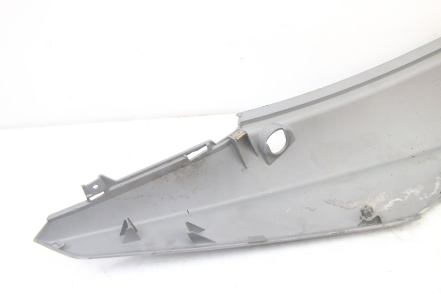 photo de FLANC ARRIERE GAUCHE SYM ORBIT III 3 4T 50 (2021 - 2025) - État de surface