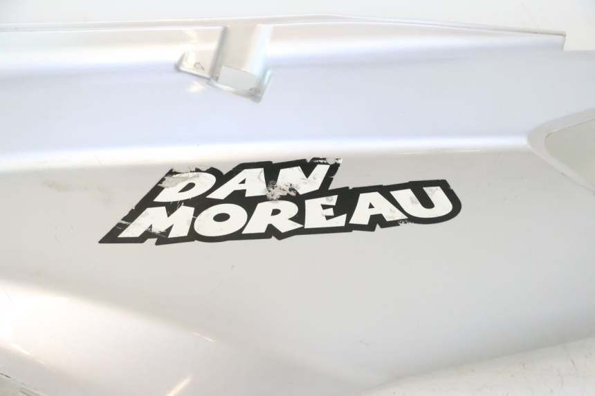 photo de FLANC ARRIERE GAUCHE FYM SCOOTERONE 125 (2006 - 2008) - Détails caractéristiques