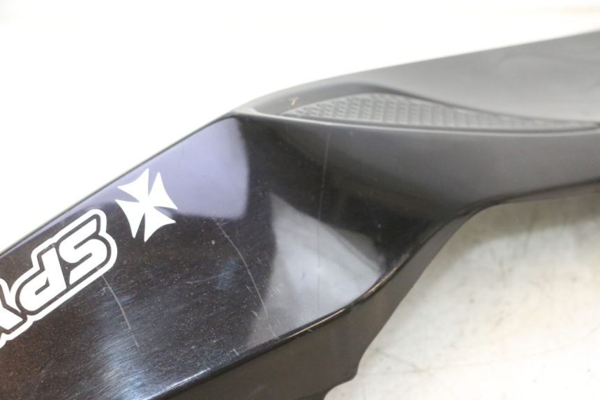 photo de FLANC ARRIERE GAUCHE CAN-AM SPYDER RS 1000 (2008 - 2012) - Zoom composants