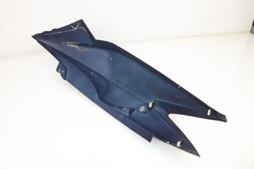 photo de FLANC ARRIERE GAUCHE PEUGEOT SUM UP 125 (2008 - 2013) - Gros plan technique