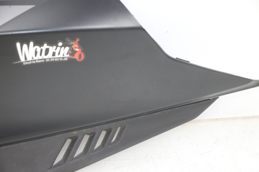 photo de FLANC ARRIERE GAUCHE APRILIA SXR 50 (2021 - 2023)