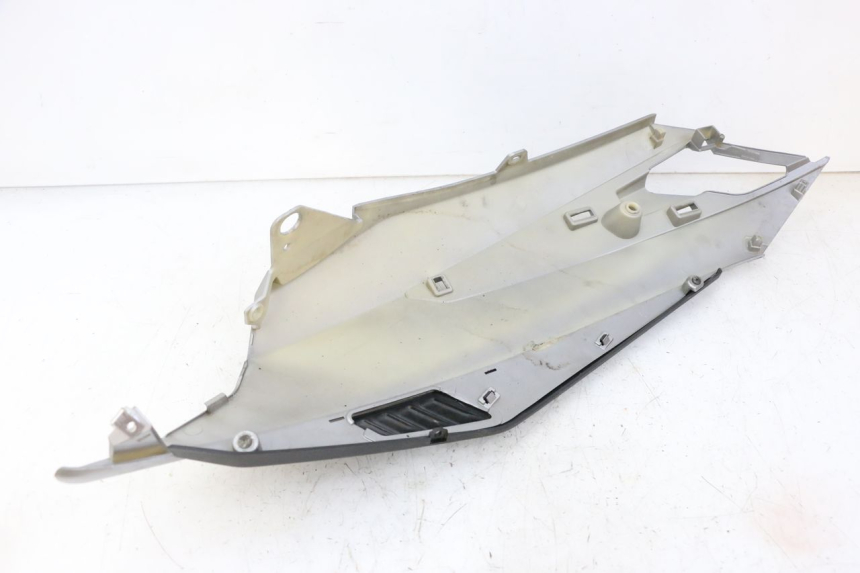photo de FLANC ARRIERE GAUCHE APRILIA SXR 50 (2021 - 2023)