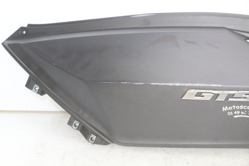 photo de FLANC ARRIERE GAUCHE SYM GTS EFI 125 (2012 - 2016)