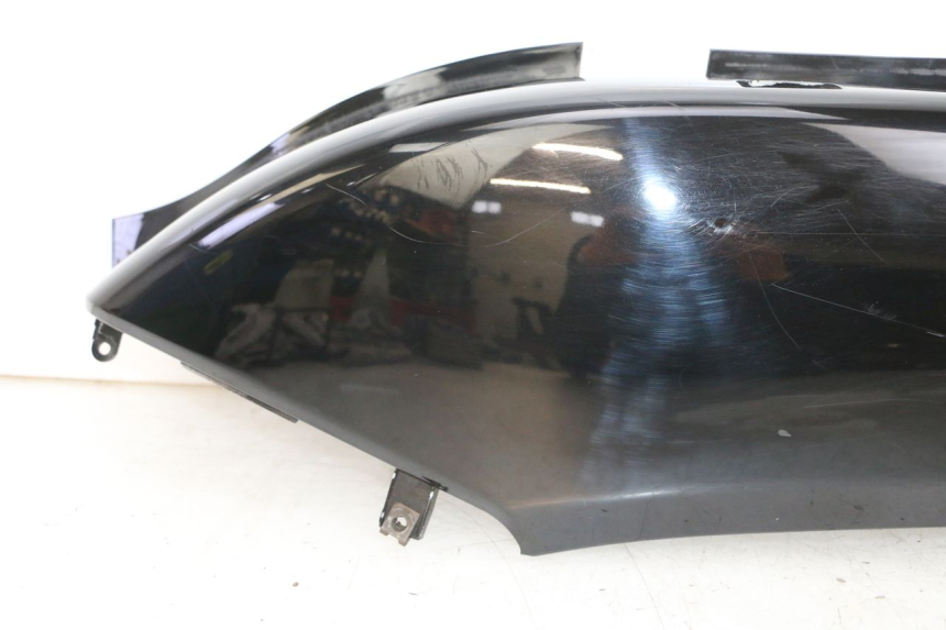 photo de FLANC ARRIERE GAUCHE YAMAHA XMAX X-MAX 125 (2006 - 2009) - Zoom composants