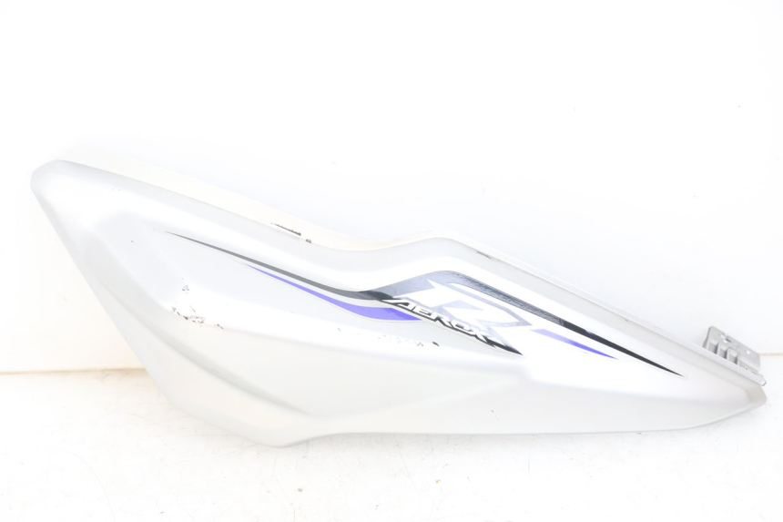 photo de FLANC ARRIERE GAUCHE YAMAHA AEROX 2T 50 (2013 - 2017)