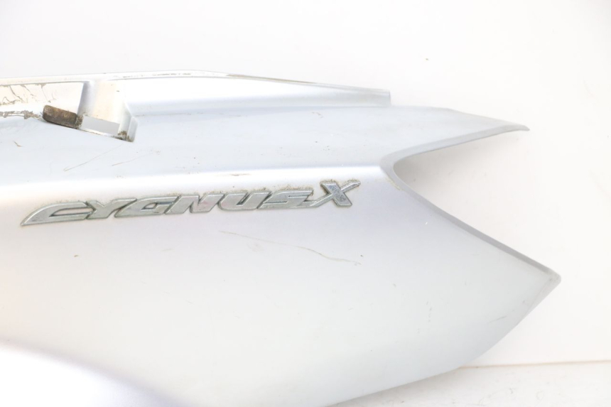 photo de FLANC ARRIERE GAUCHE YAMAHA CYGNUS X 125 (2004 - 2007)