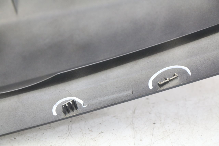 photo de FLANC ARRIERE GAUCHE YAMAHA HW XENTER 125 (2011 - 2017)