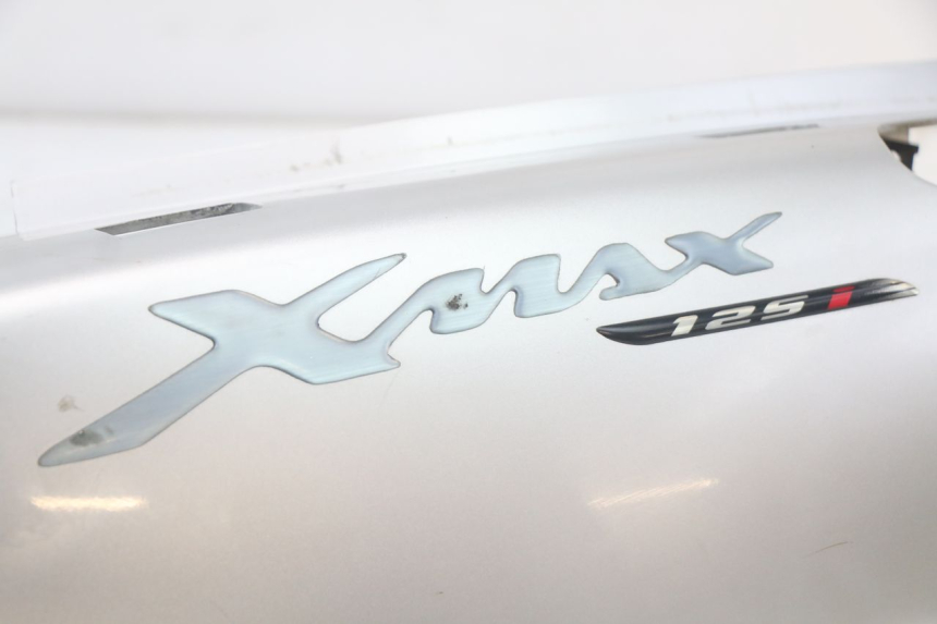 photo de FLANC ARRIERE GAUCHE YAMAHA XMAX X-MAX 125 (2006 - 2009)