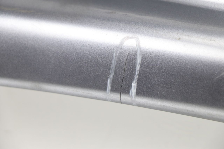 photo de FLANC ARRIERE GAUCHE YAMAHA YP MAJESTY 400 (2004 - 2008)