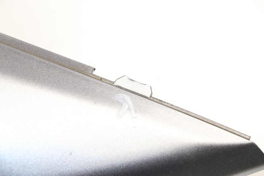 photo de FLANC ARRIERE GAUCHE YAMAHA YP MAJESTY 400 (2004 - 2008)