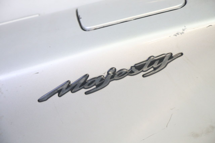 photo de FLANC ARRIERE GAUCHE YAMAHA YP MAJESTY 125 (2002 - 2006) - Autre angle de vue