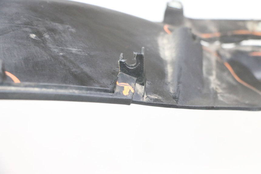 photo de FLANC LATERAL AVANT DROIT QUADRO 4 4D 350 (2015 - 2018)