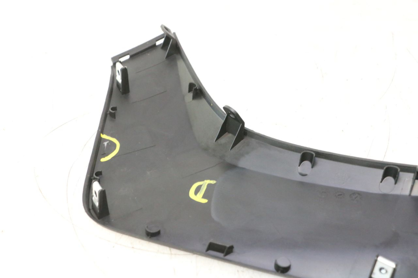 photo de FLANC LATERAL AVANT DROIT KYMCO AGILITY CITY 16P 125 (2015 - 2024) - Points de fixation