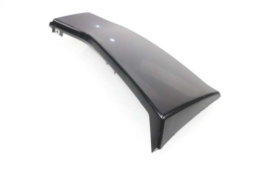 photo de FLANC LATERAL AVANT DROIT APRILIA SPORT CITY 2T 50 (2008 - 2012)