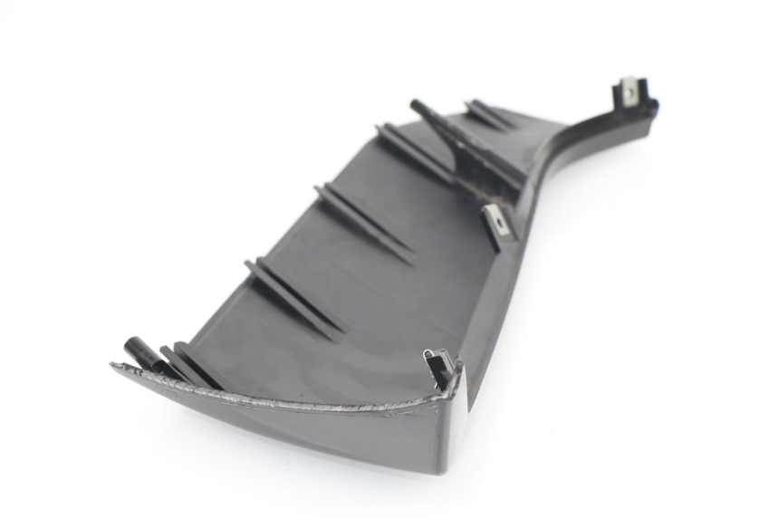 photo de FLANC LATERAL AVANT DROIT APRILIA SPORT CITY 2T 50 (2008 - 2012)