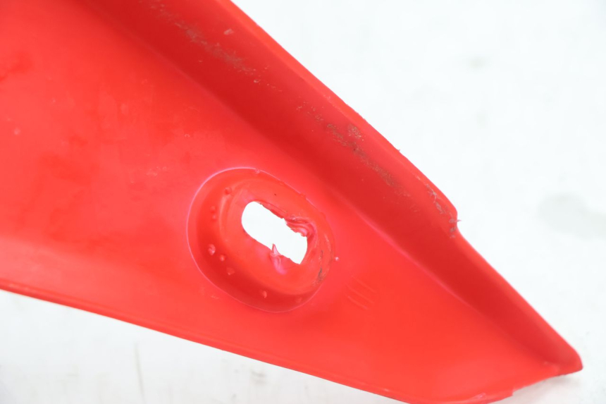 photo de FLANC LATERAL AVANT DROIT HM HONDA DERAPAGE 50 (2007 - 2009) - Points de fixation