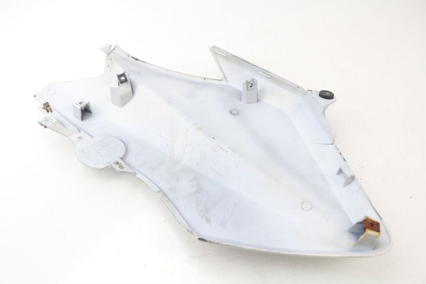 photo de FLANC LATERAL AVANT DROIT MBK EVOLIS 125 (2014 - 2018)