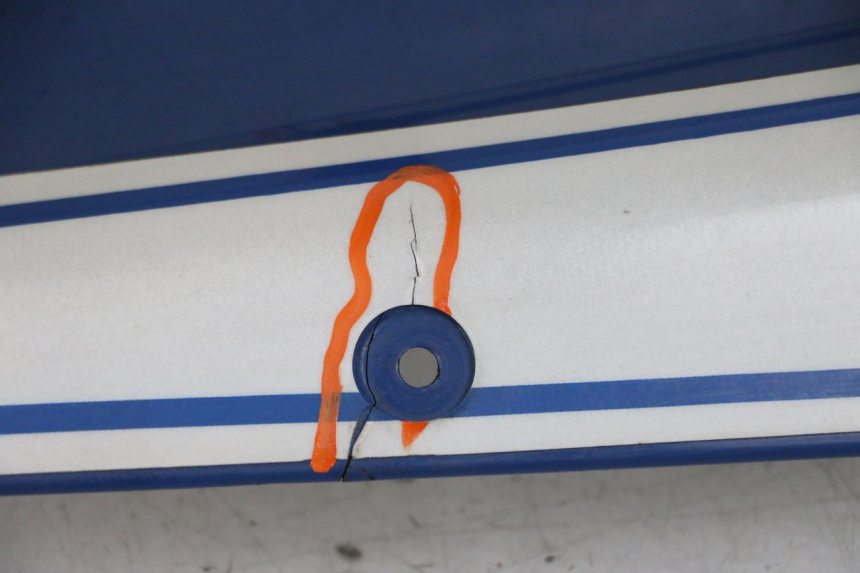 photo de FLANC LATERAL AVANT DROIT YAMAHA FJR ABS 1300 (2006 - 2012) - Détails caractéristiques