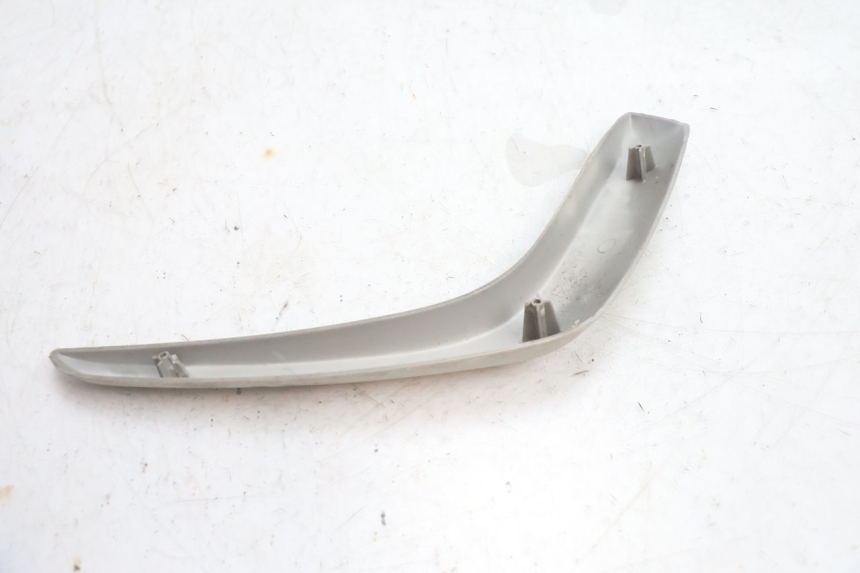 photo de FLANC LATERAL AVANT DROIT PIAGGIO FLY 2T 50 (2004 - 2017) - Pièce contrôlée
