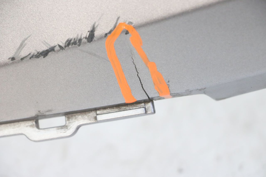 photo de FLANC LATERAL AVANT DROIT HONDA FORZA ABS 300 (2013 - 2019)