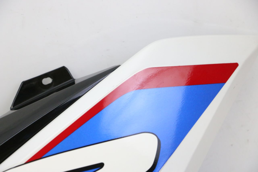 photo de FLANC LATERAL AVANT DROIT BMW G310 R 310 (2016 - 2020)