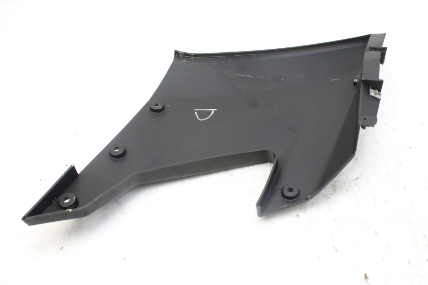 photo de FLANC LATERAL AVANT DROIT DERBI GPR 50 (2004 - 2009)