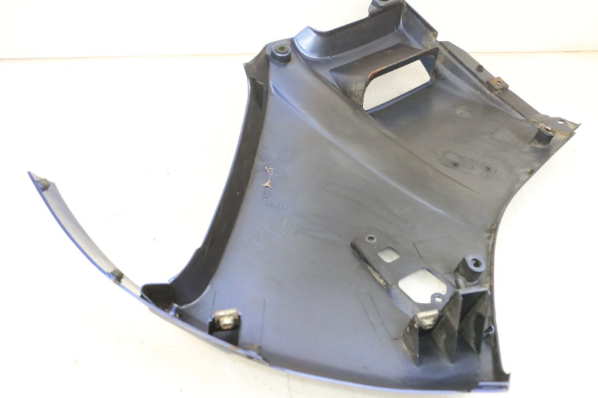 photo de FLANC LATERAL AVANT DROIT KAWASAKI GPX R WARBIRD 600 (1988 - 1993) - Gros plan technique