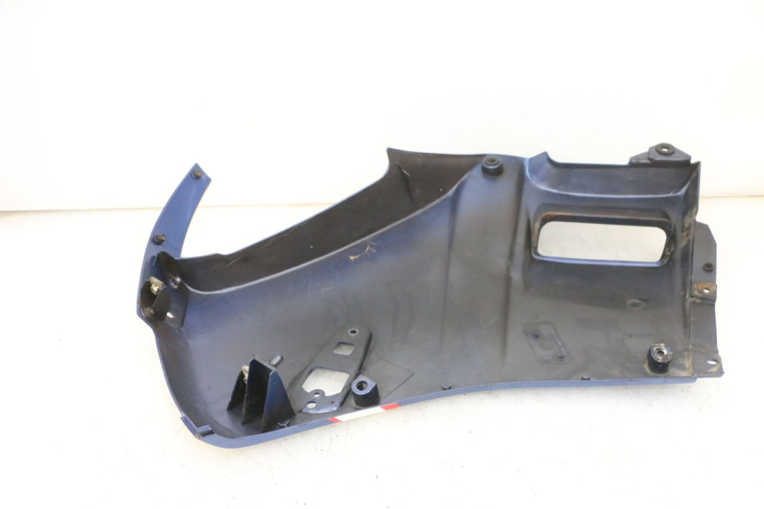 photo de FLANC LATERAL AVANT DROIT KAWASAKI GPX R WARBIRD 600 (1988 - 1993) - Points de fixation