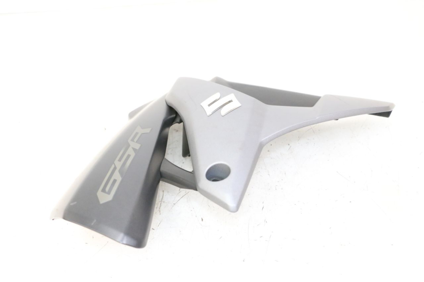 photo de FLANC LATERAL AVANT DROIT SUZUKI GSR 750 (2011 - 2017)